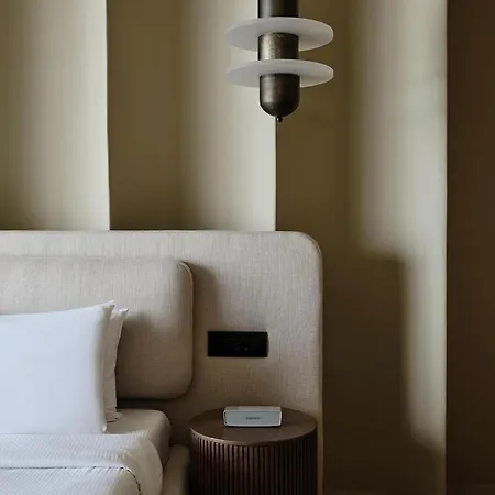 Andronis Concept Wellness Resort Imerovigli (Santorini)